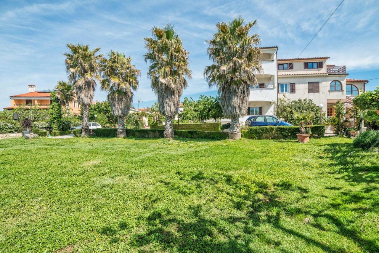 Apartments And Rooms Ana Pomer 217 Luaran gambar