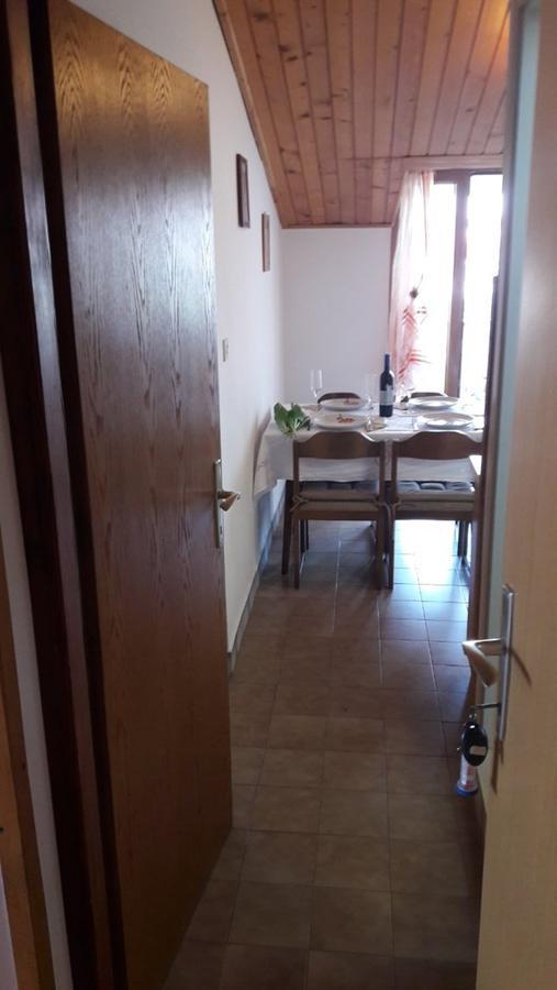 Apartments And Rooms Ana Pomer 217 Luaran gambar