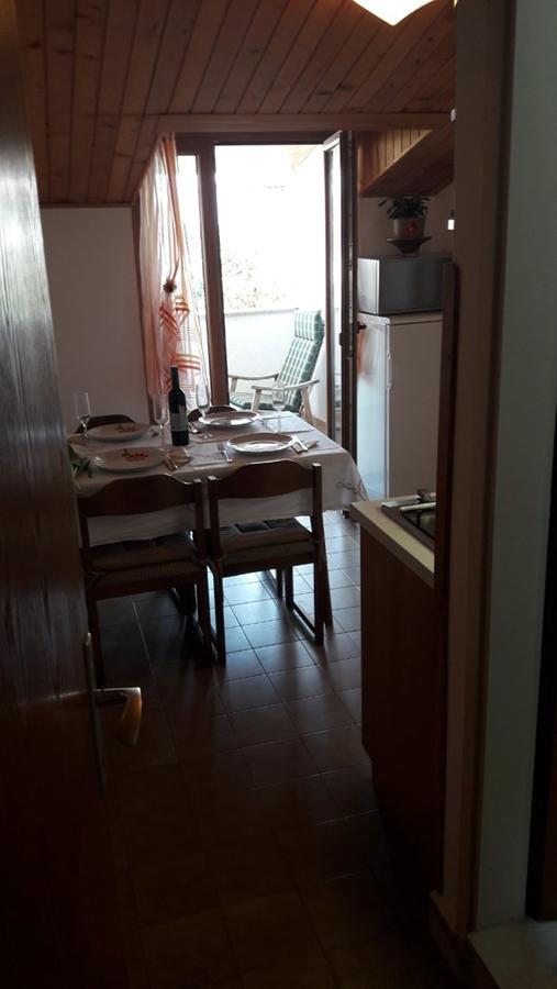 Apartments And Rooms Ana Pomer 217 Luaran gambar