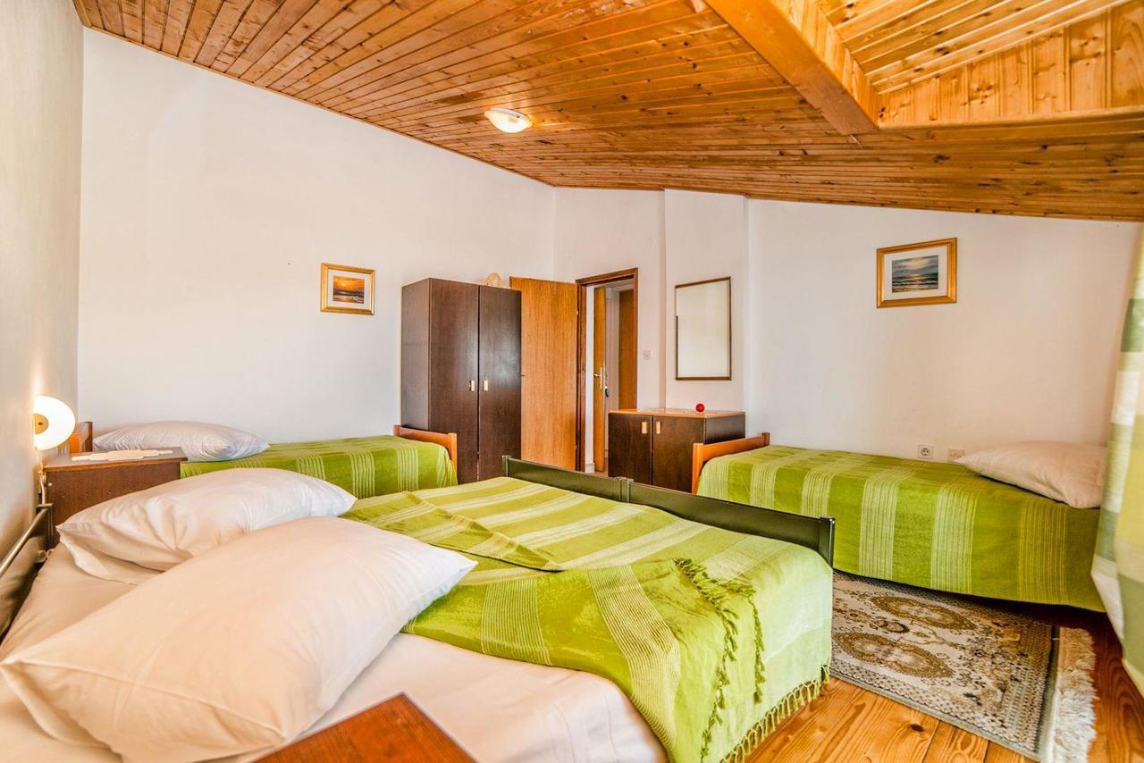 Apartments And Rooms Ana Pomer 217 Luaran gambar