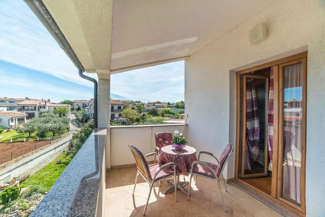 Apartments And Rooms Ana Pomer 217 Luaran gambar